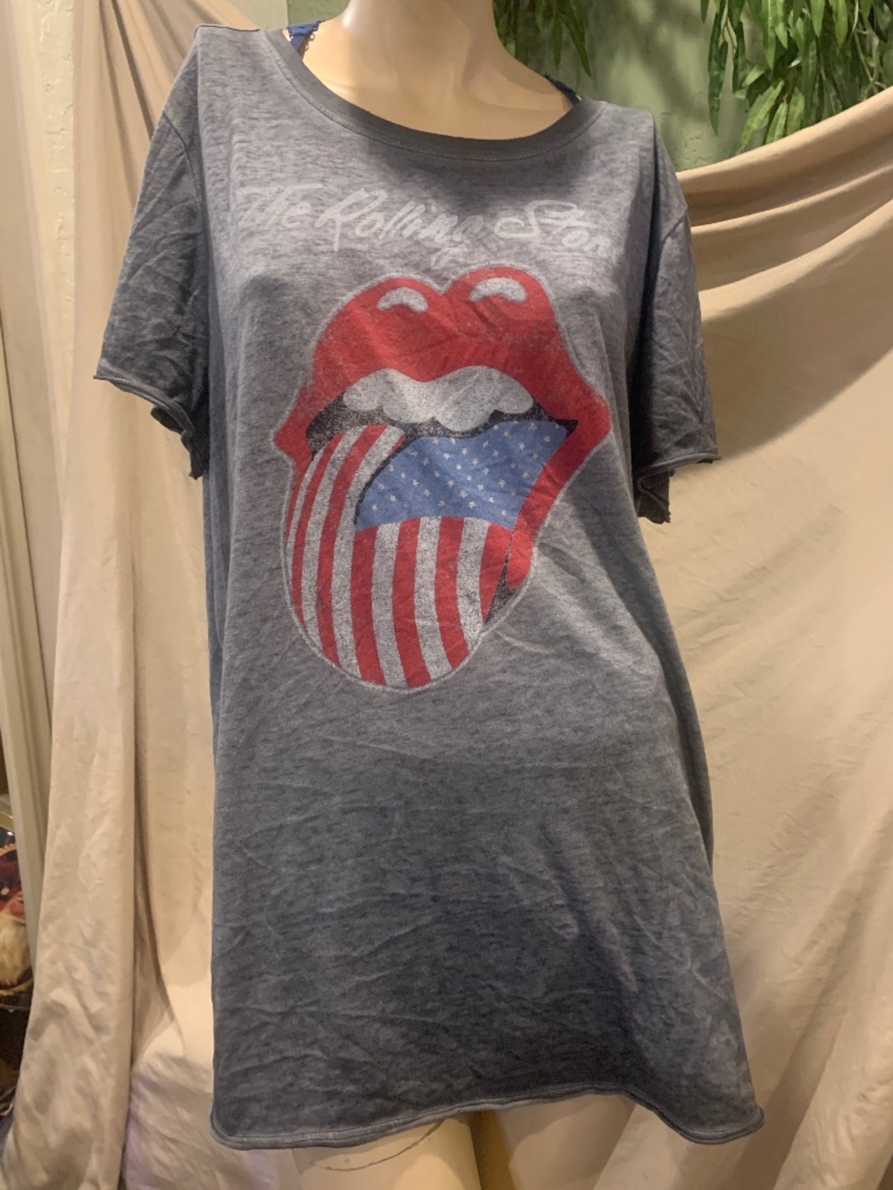 Rolling stones lips American flag tongue